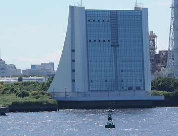 東京青海第1号灯浮標
