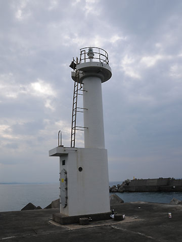 岩戸港北防波堤灯台