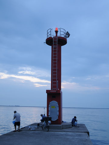 境港中野東防波堤灯台