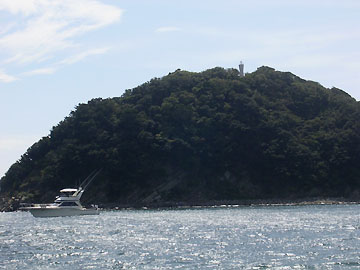 地ノ島灯台 class=