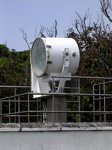 潮岬米粒岩照射灯