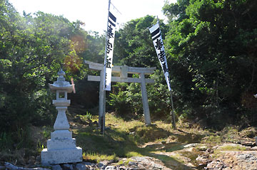 江崎港竜神埼灯台