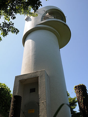 高山岬白瀬照射灯