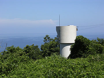 高山岬白瀬照射灯