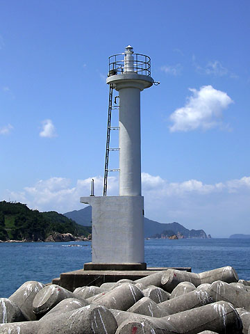 宇田郷港今浦防波堤灯台